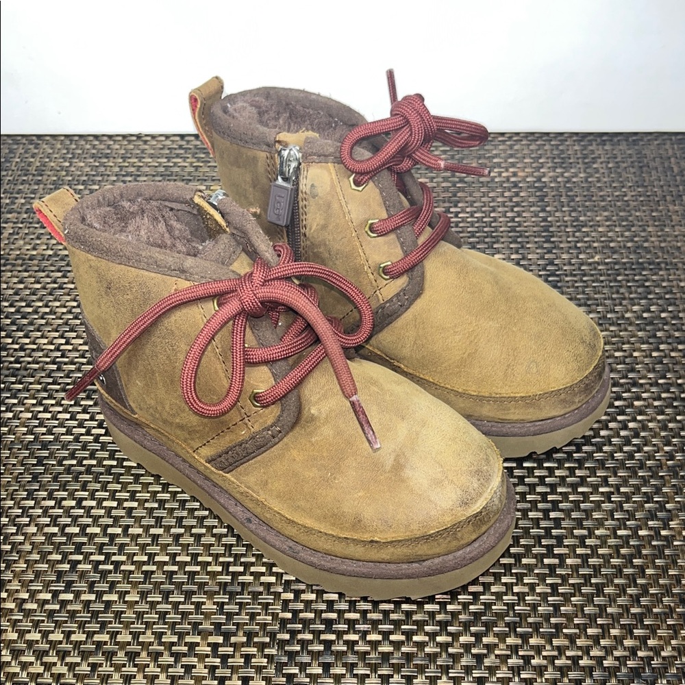 ❄️❄️ UGG Kids Boots ❄️❄️